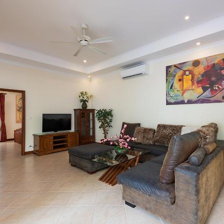 Village Austria Luxury Pool Villas Pattaya Zewnętrze zdjęcie
